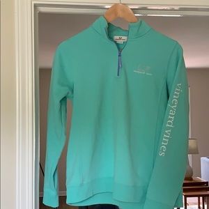 Vineyard Vines women’s quarter zip sweatshirt